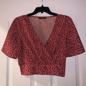 SHEIN Allover Plants Flutter Sleeve Tight Hem Crop Top